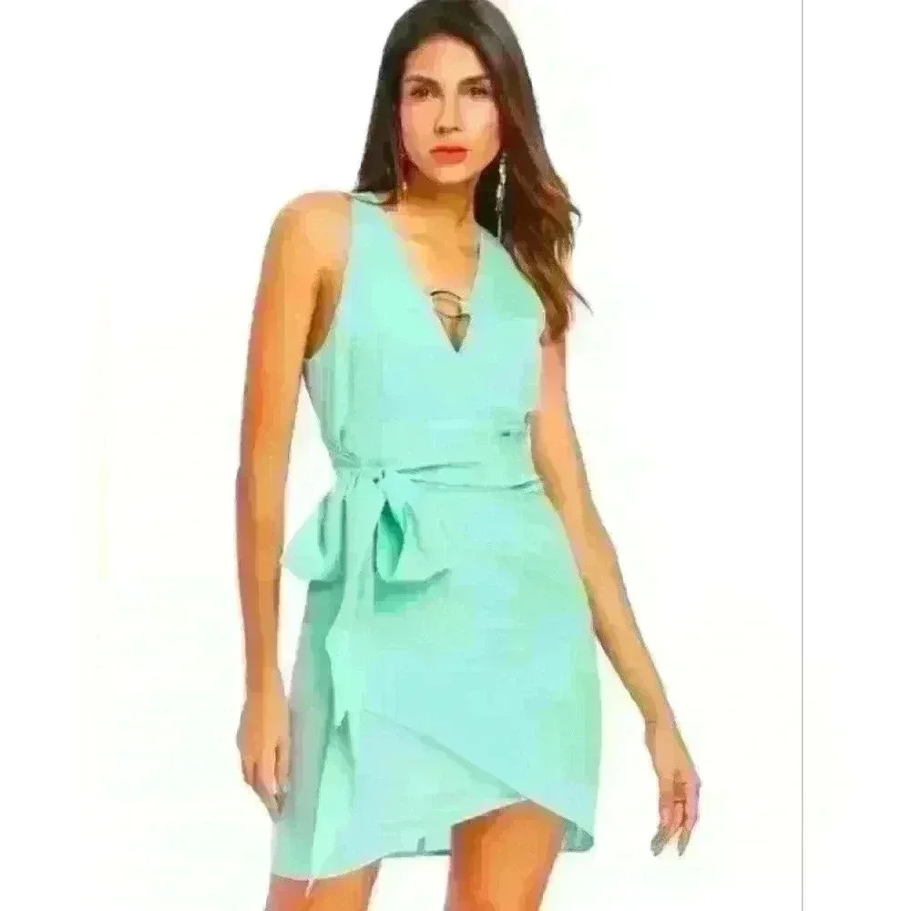 Deep v neck chiffon mini  dress Size small